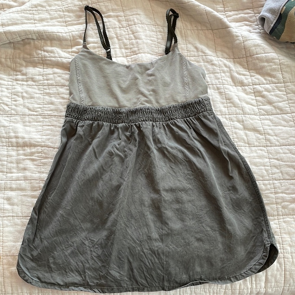Lululemon top